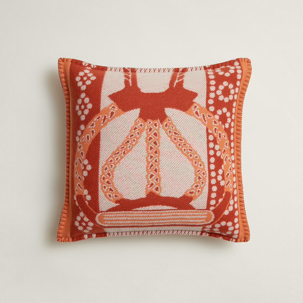 fantaisie-d-etriers-pillow--